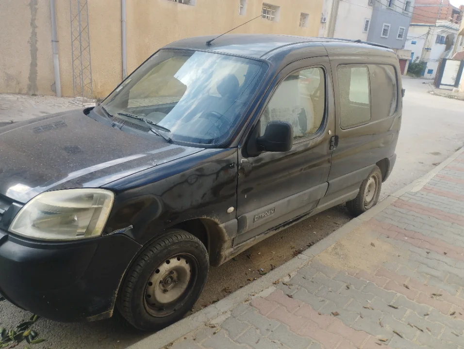Citroen BERLINGO - Photo 2