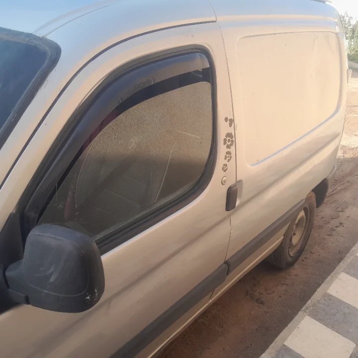 Peugeot Partner - Photo 4