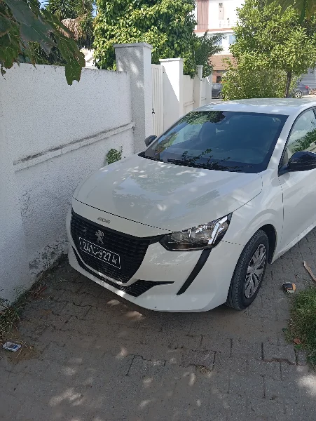Peugeot 208 2023 Essence