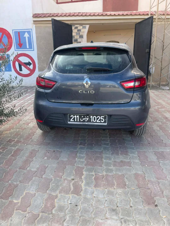 Renault Clio - Photo 6