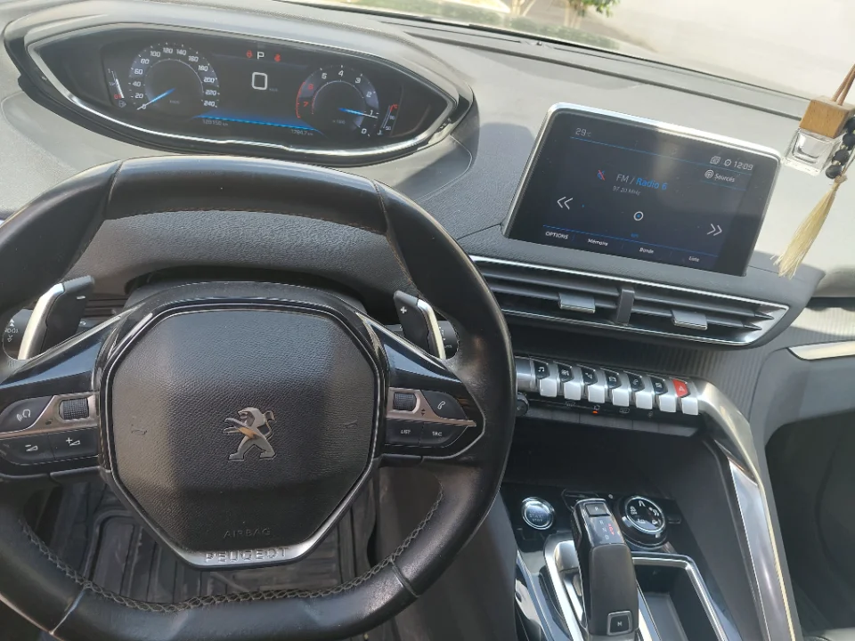 Peugeot 3008 - Photo 4