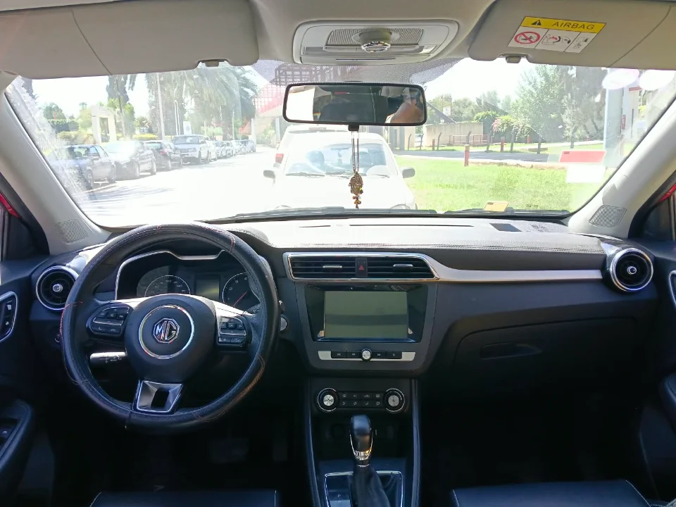 MG MG ZS - Photo 4