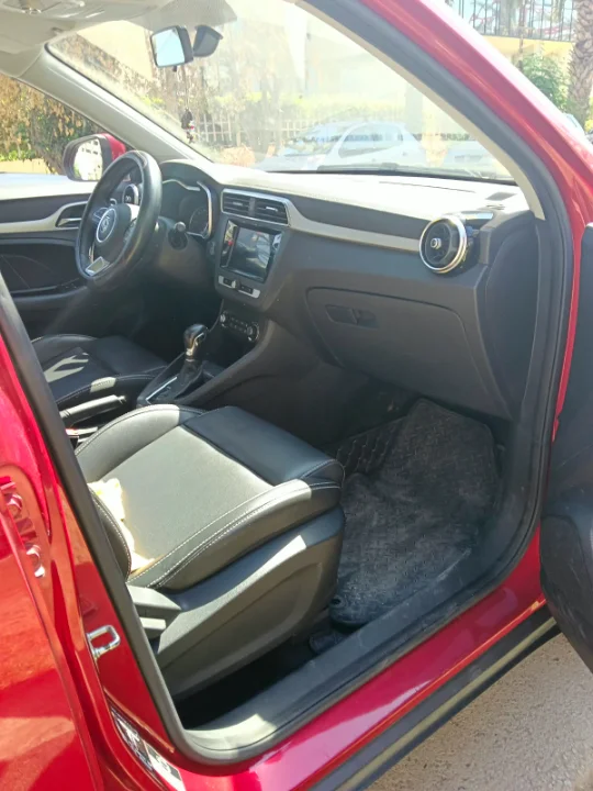 MG MG ZS - Photo 2