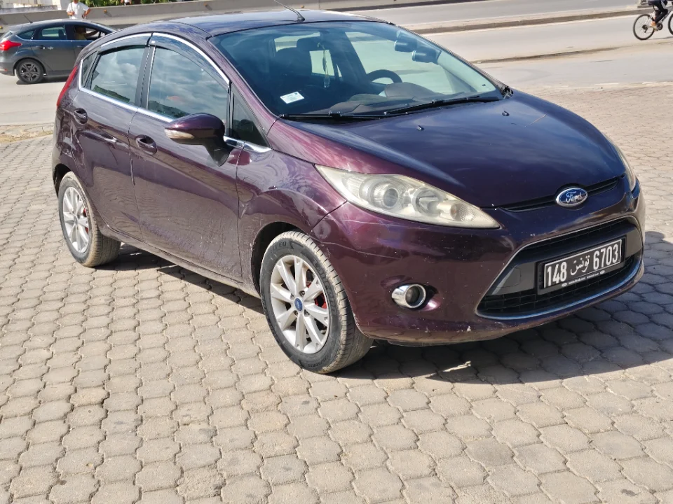 Ford FIESTA - Photo 6
