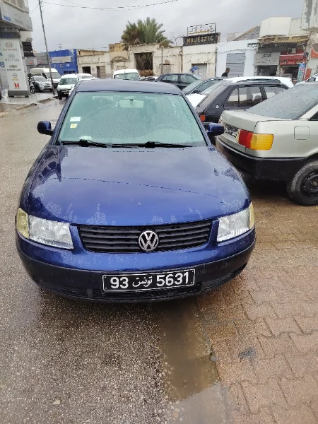 Volkswagen Passat 2000 Essence