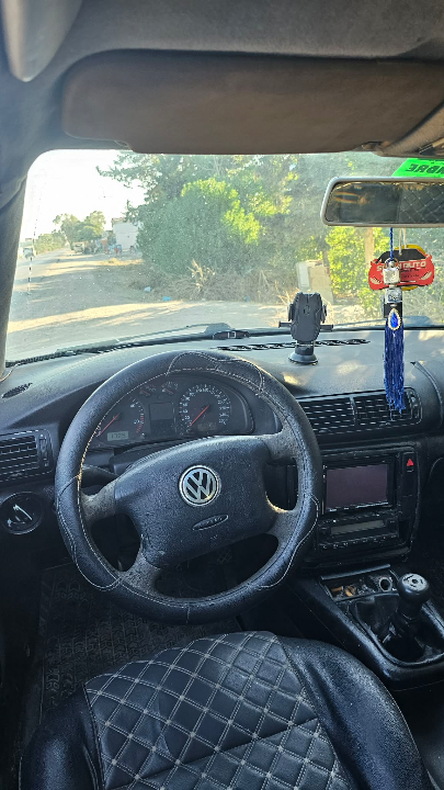Volkswagen Passat - Photo 5