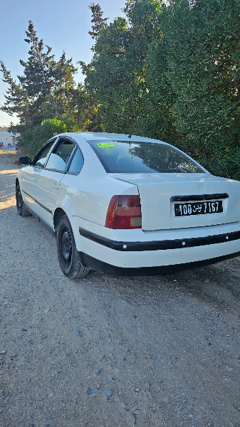 Volkswagen Passat - Photo 6