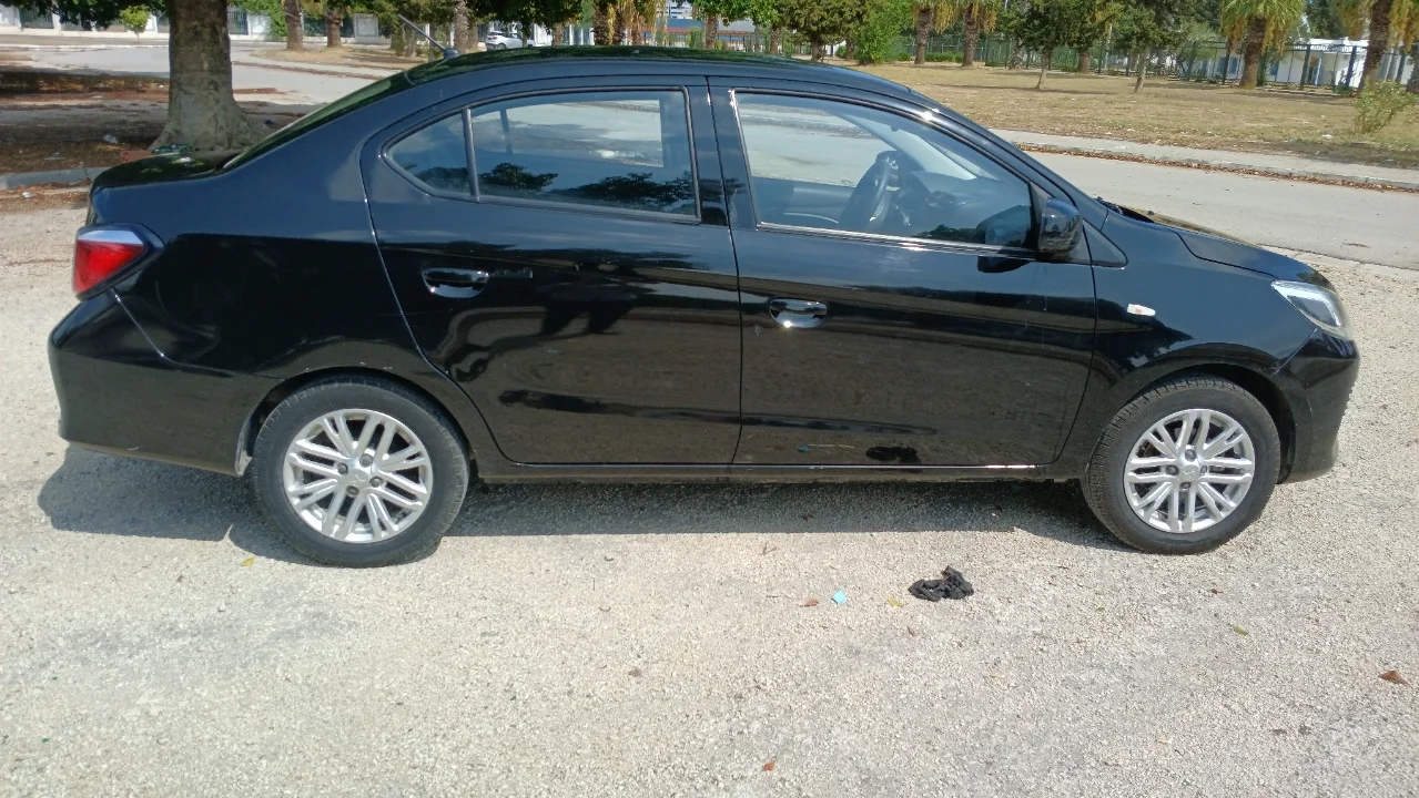 Mitsubishi Autres - Photo 12