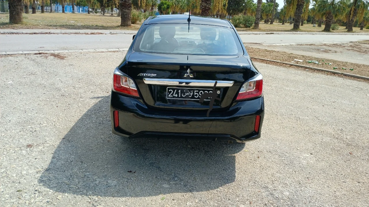 Mitsubishi Autres - Photo 10