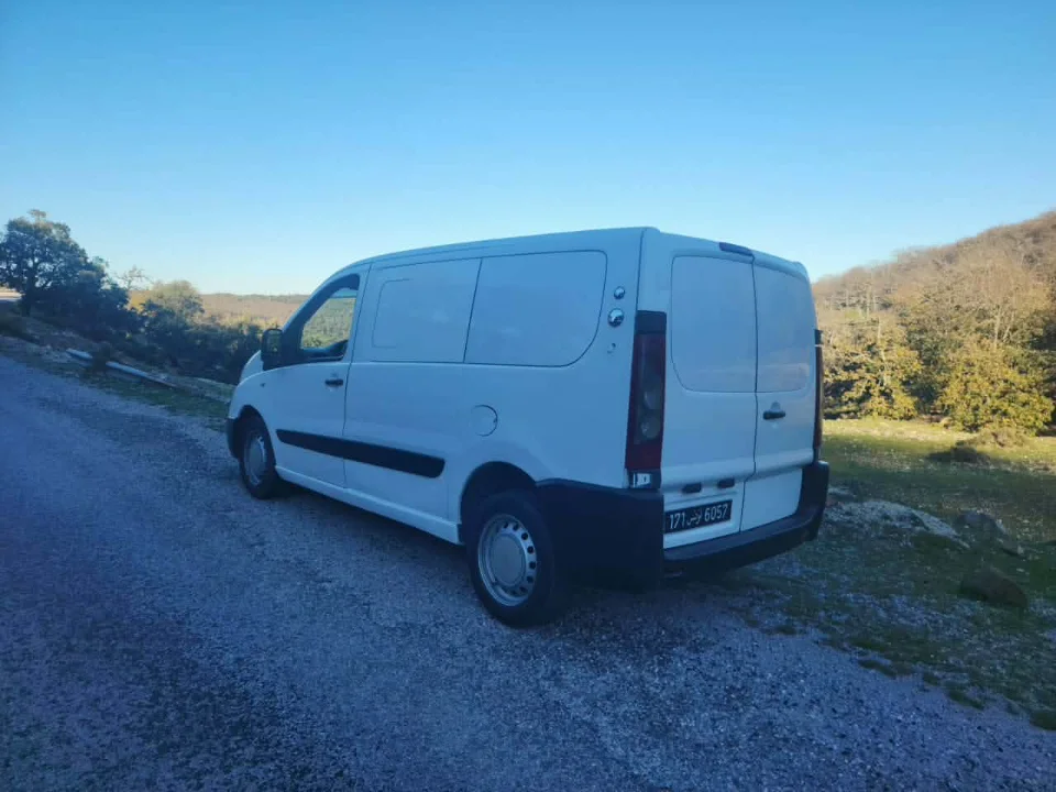Citroen JUMPY - Photo 2