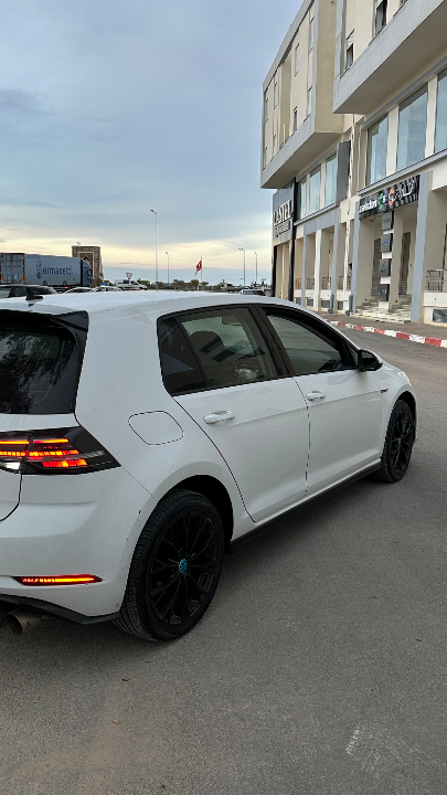 Volkswagen Golf - Photo 5