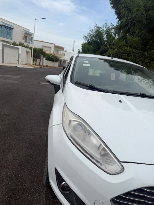 Ford FIESTA - Photo 8