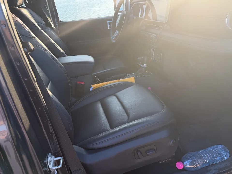 Jeep WRANGLER - Photo 5