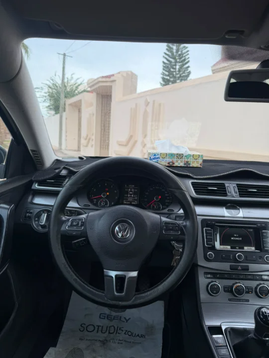 Volkswagen Passat - Photo 3