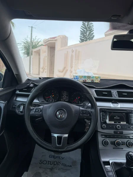 Volkswagen Passat - Photo 3