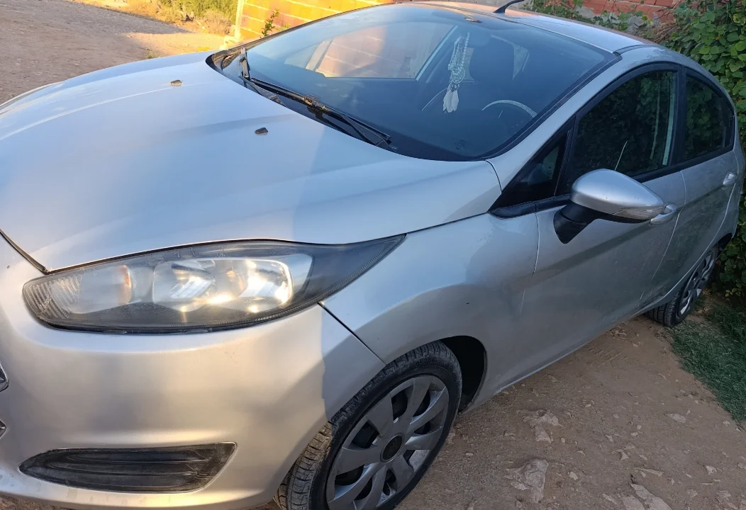 Ford FIESTA - Photo 11
