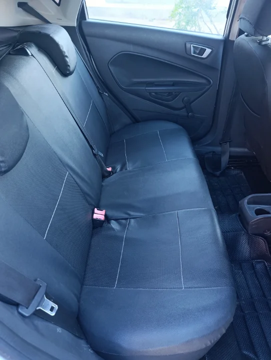 Ford FIESTA - Photo 8
