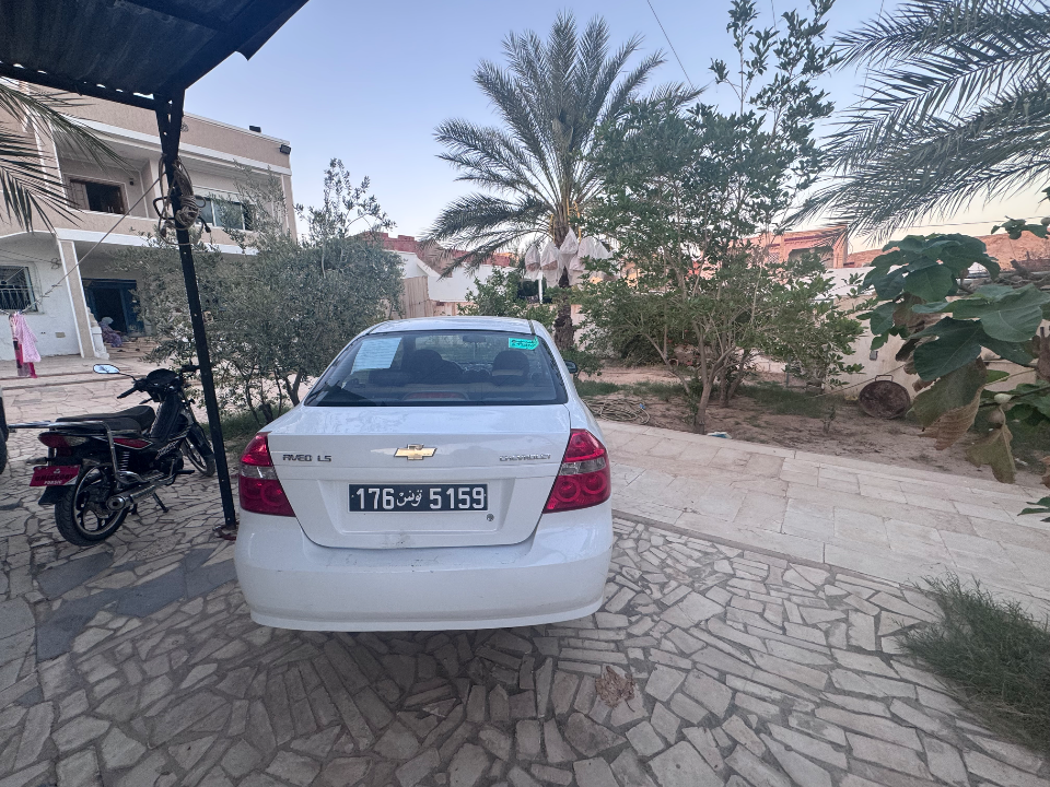 Chevrolet AVEO - Photo 3