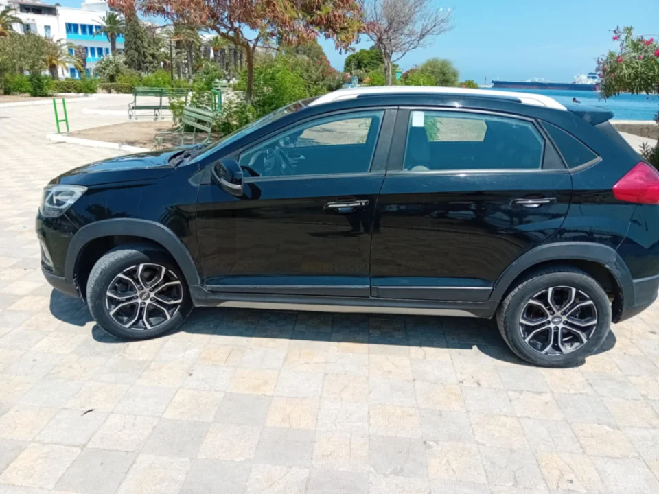Chery Tiggo 2 - Photo 4