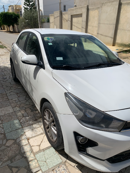 Kia RIO - Photo 5