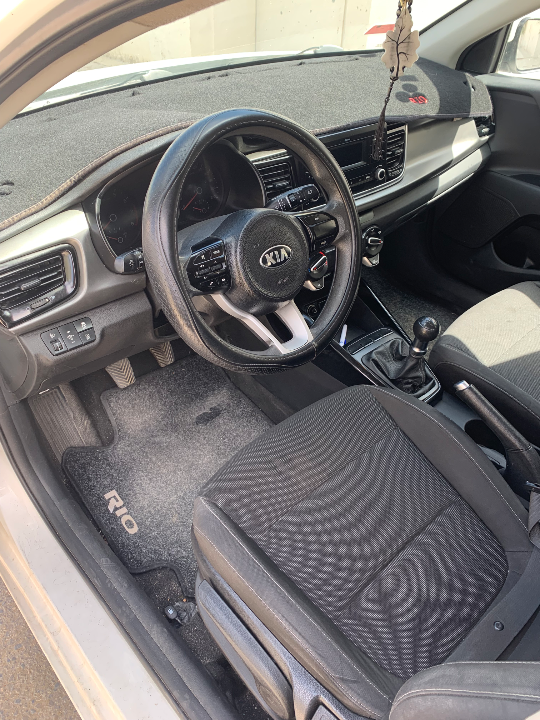 Kia RIO - Photo 4