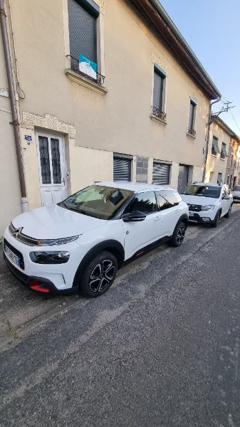 Citroen C4 cactus model c-series bleu hdi