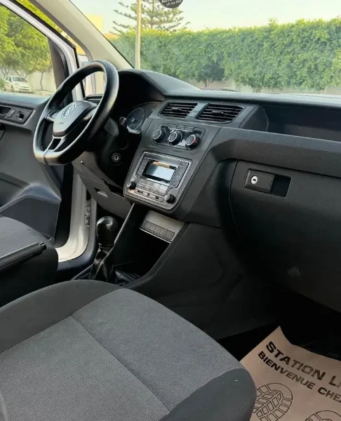 Volkswagen Caddy - Photo 2