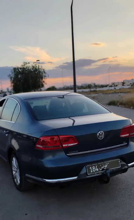 Volkswagen Passat - Photo 4