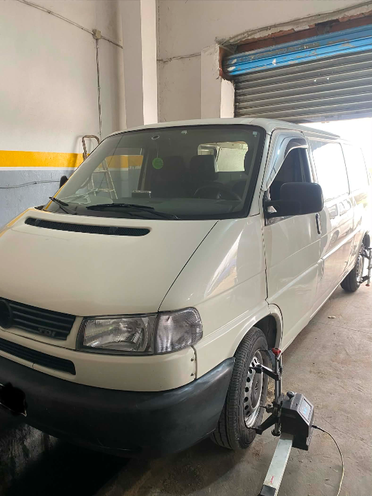 Volkswagen Transporter - Photo 6