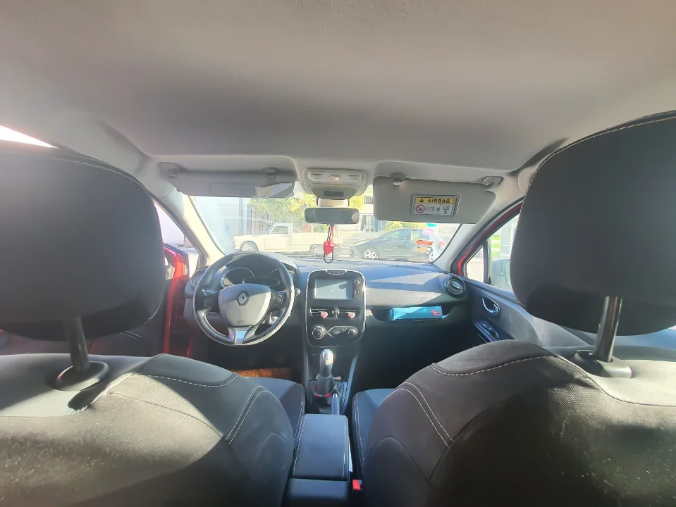 Renault Clio - Photo 8