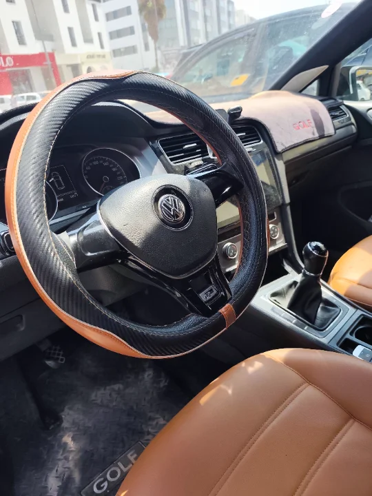 Volkswagen Golf - Photo 2