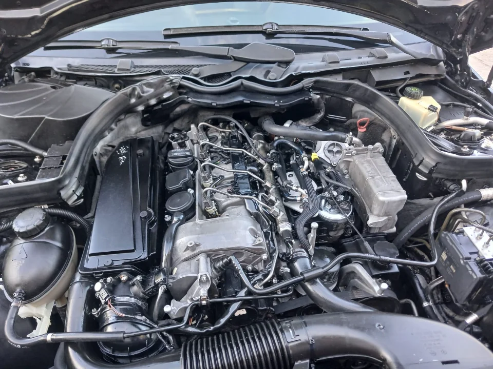 Mercedes 200 - Photo 2