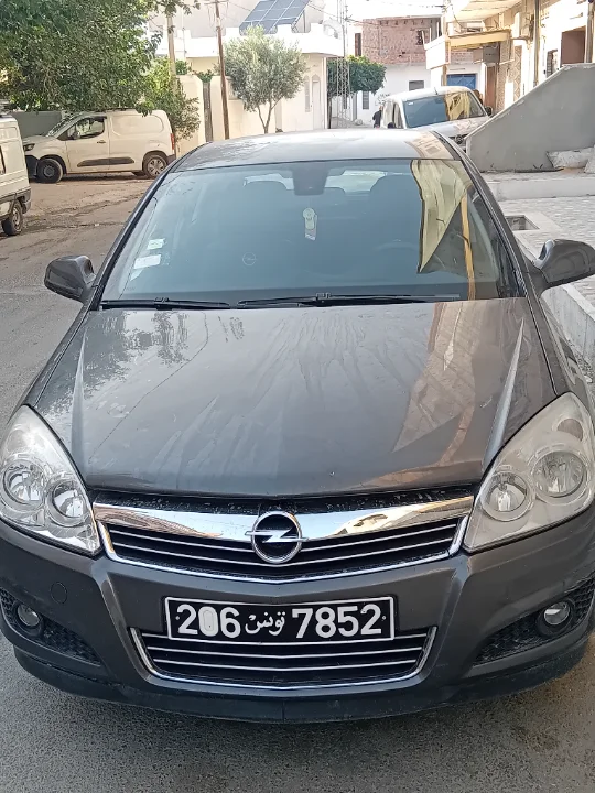 Opel Astra - Photo 3
