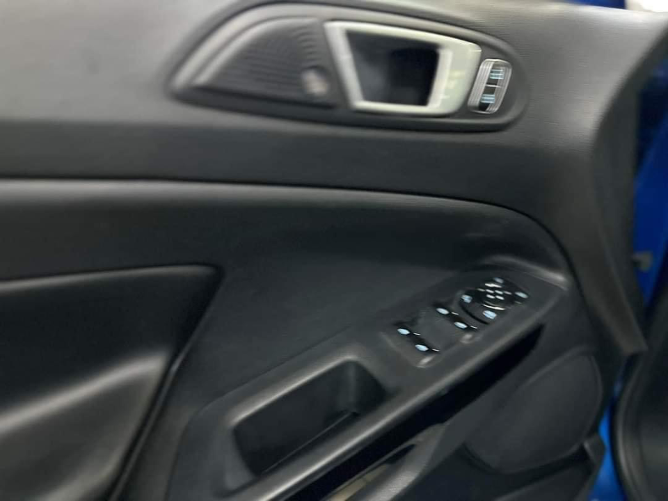 Ford ECOSPORT - Photo 10