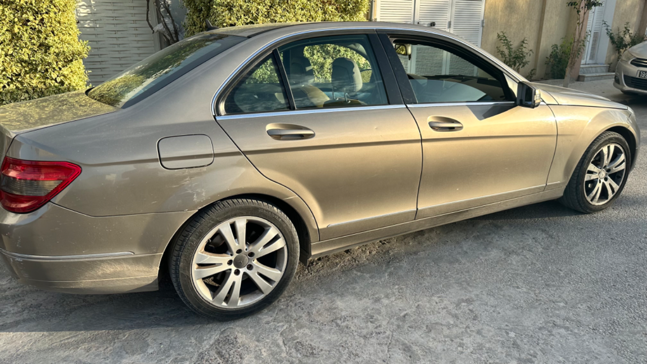 Mercedes Classe C - Photo 10