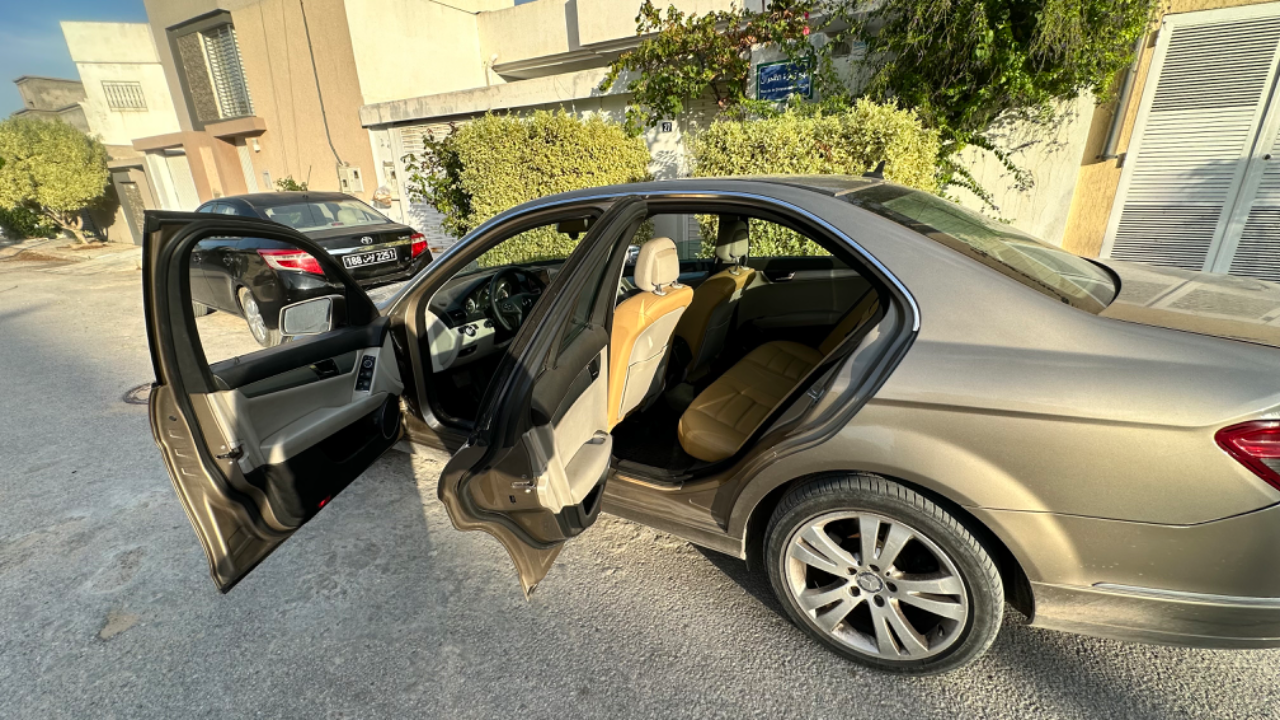 Mercedes Classe C - Photo 9