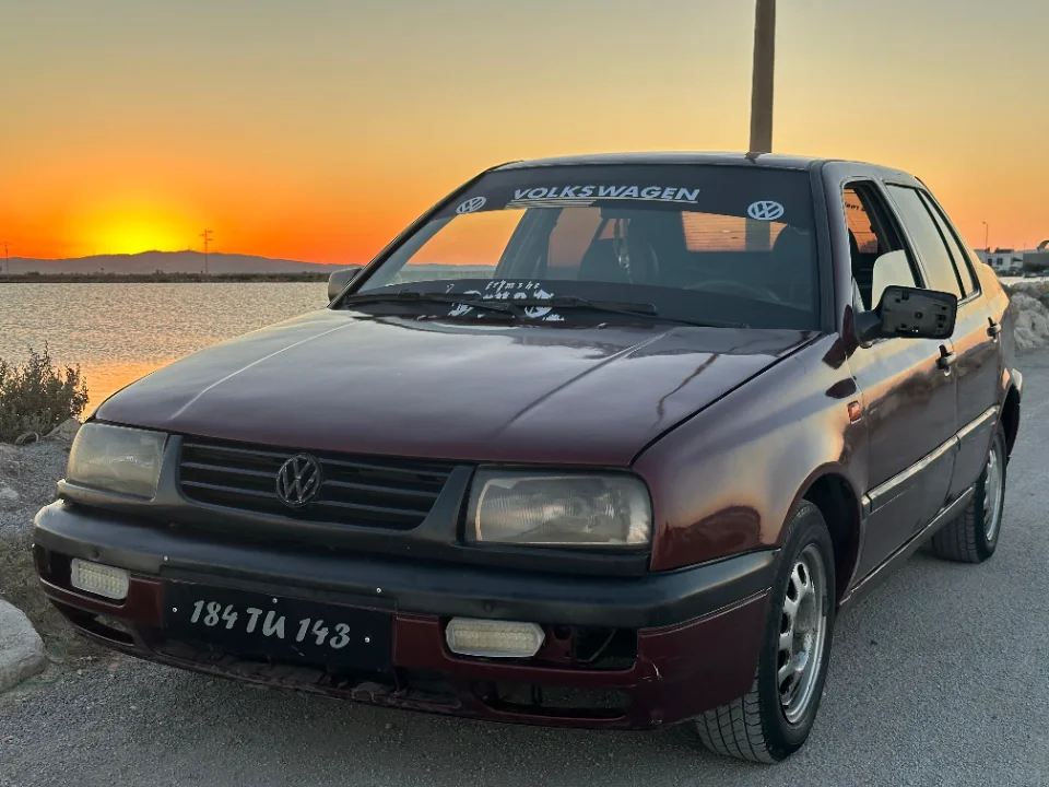 Volkswagen Vento - Photo 6