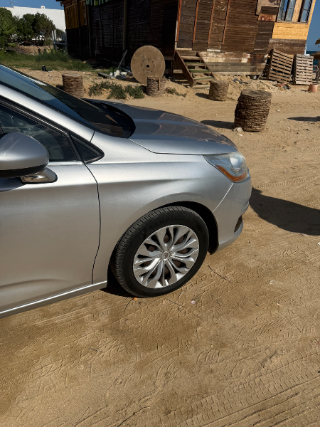 Citroen C4 - Photo 5