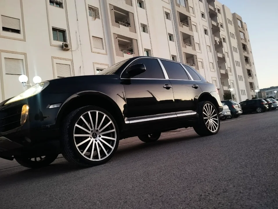 Porsche Cayenne - Photo 7