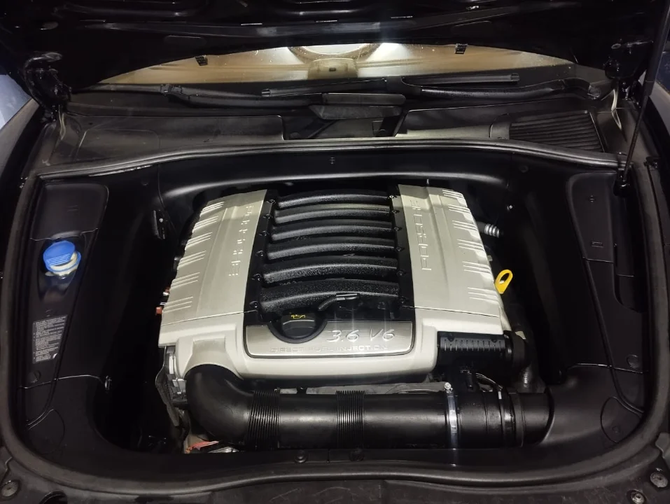 Porsche Cayenne - Photo 2