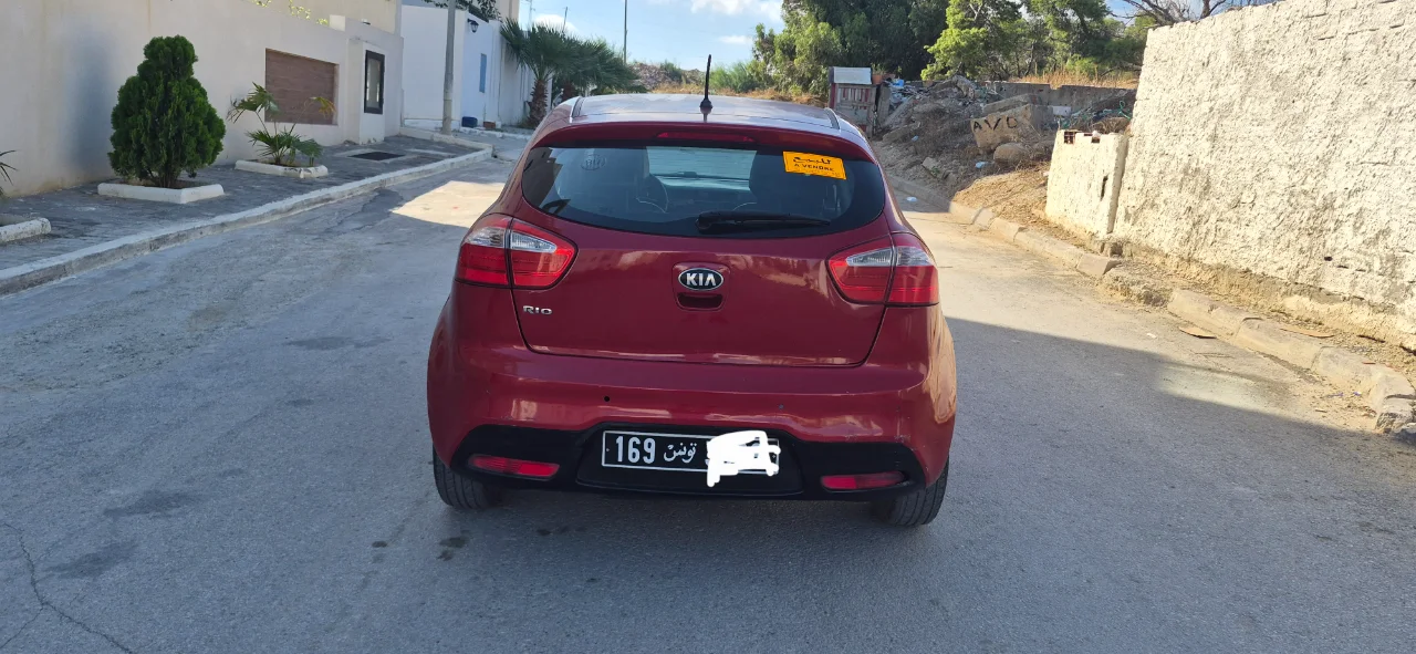 Kia RIO - Photo 9