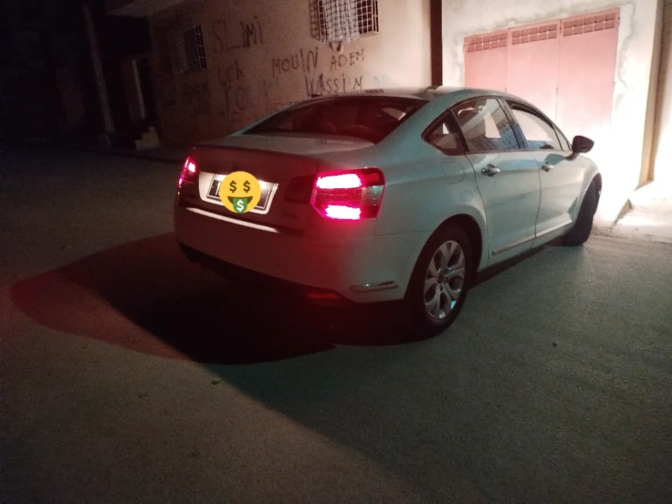 Citroen C5 - Photo 12