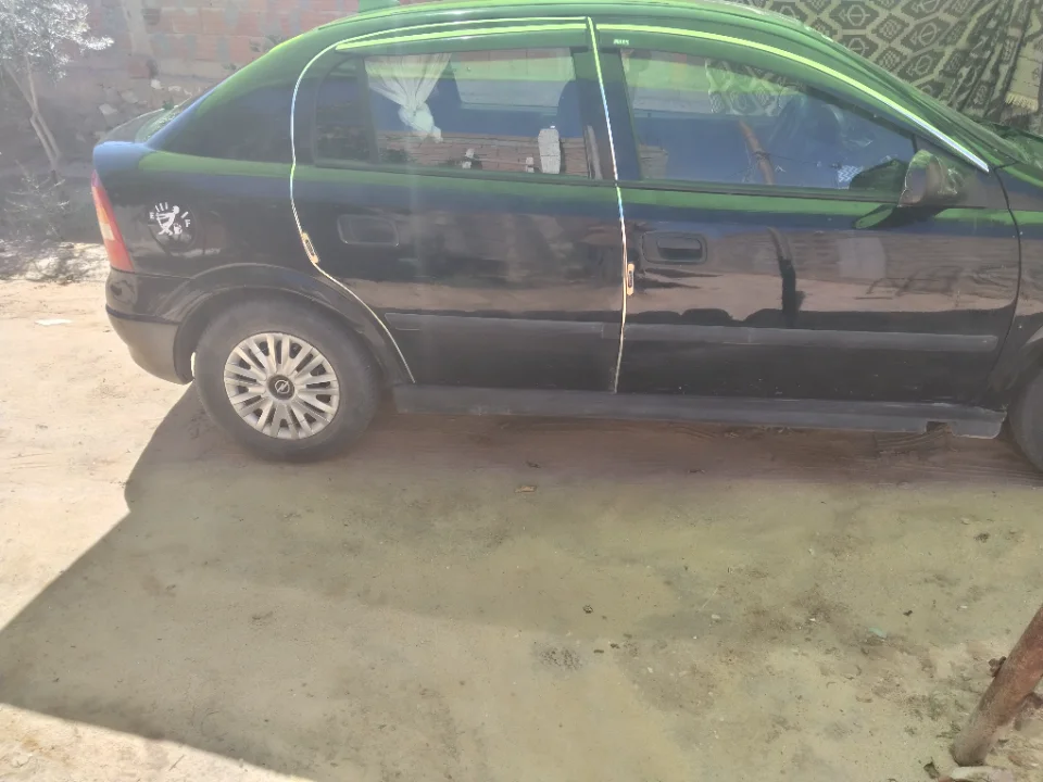 Opel Astra - Photo 6
