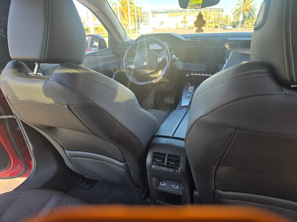 Peugeot 308 - Photo 6