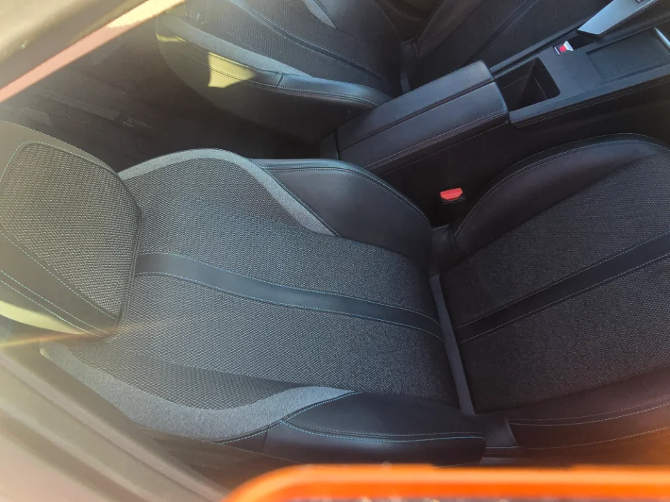 Peugeot 308 - Photo 4