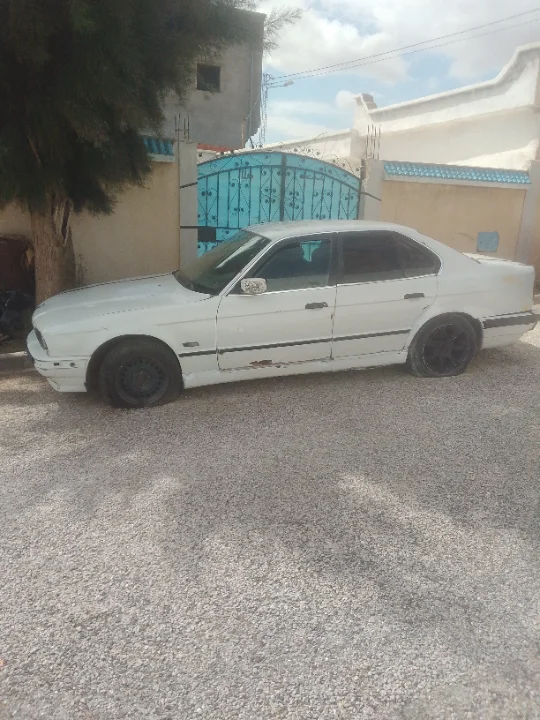 Bmw 525 - Photo 2