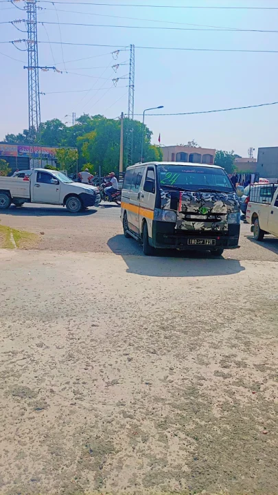 Toyota Hiace - Photo 2
