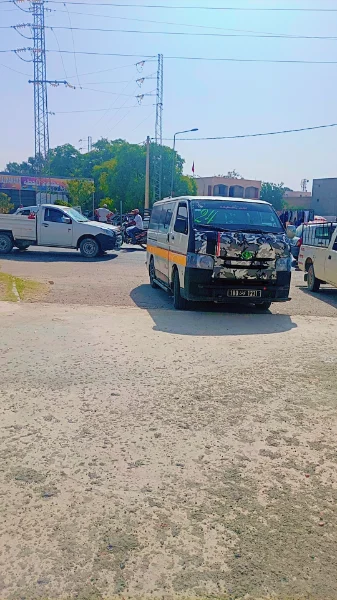 Toyota Hiace - Photo 2