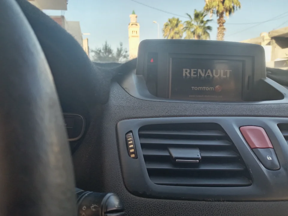 Renault Megane - Photo 10