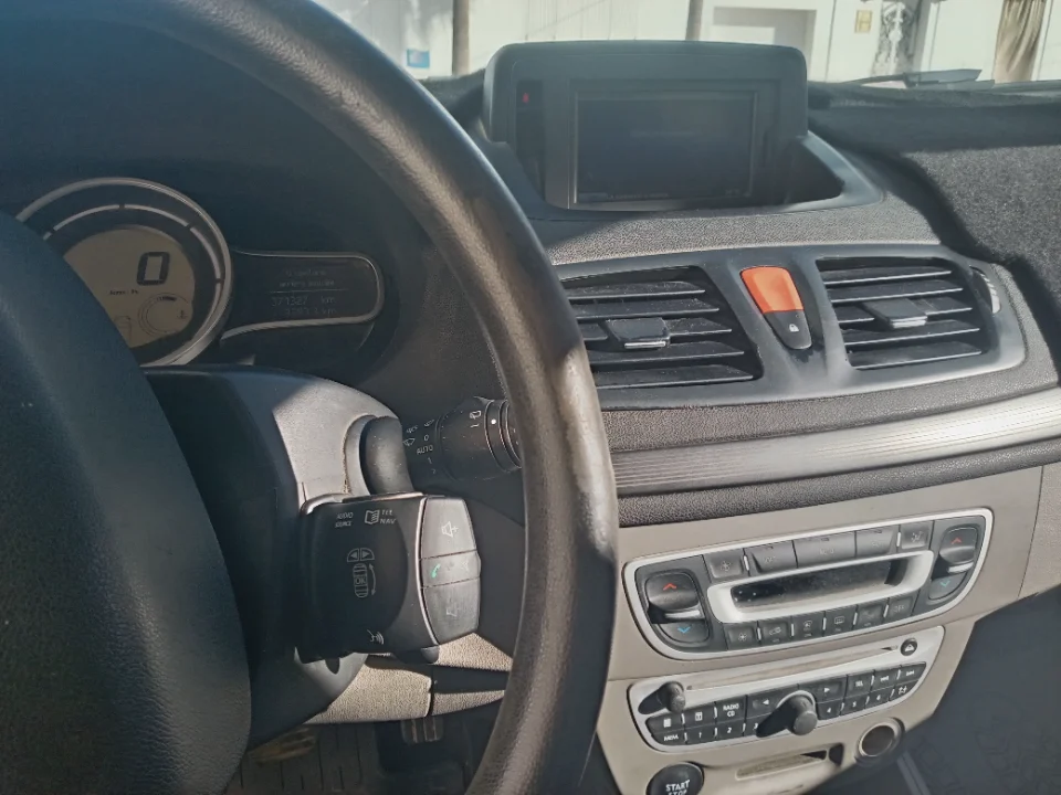 Renault Megane - Photo 7